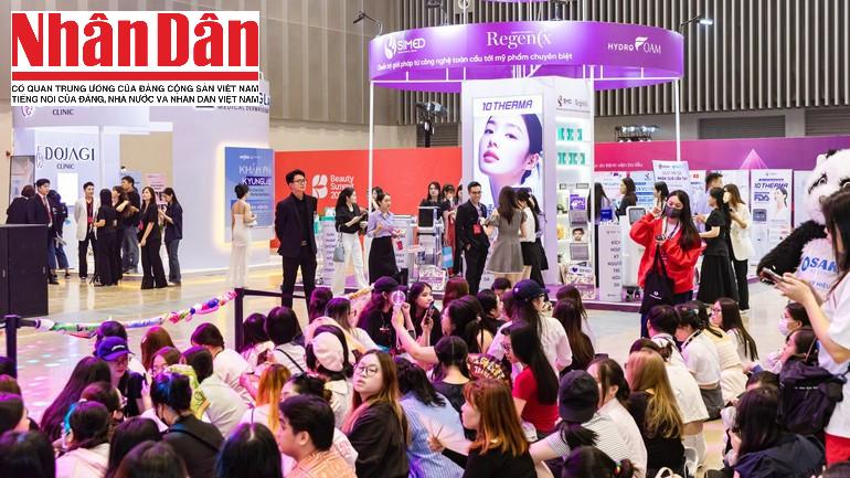 Crowded Beauty Industry Trade Show in Vietnam