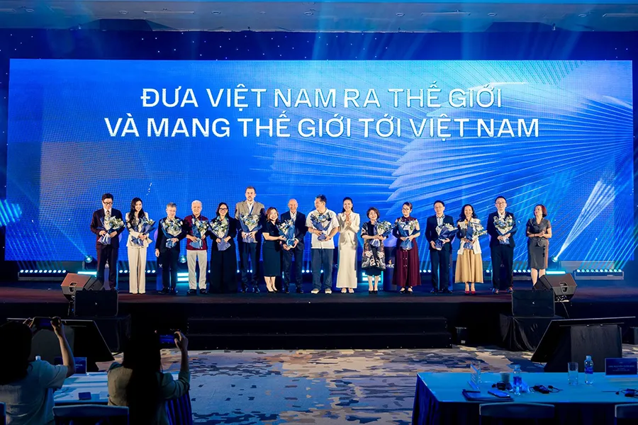 Bring Vietnamese products to the global market and bring the world's to Vietnam market